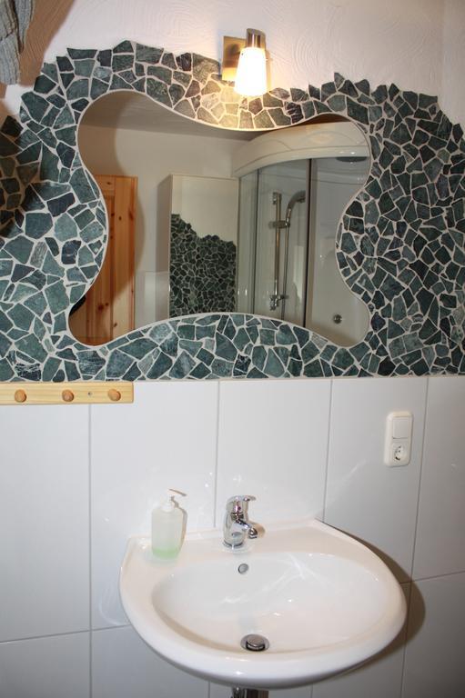 Bed and Breakfast Am Ruebenkeller Бинценбах Номер фото