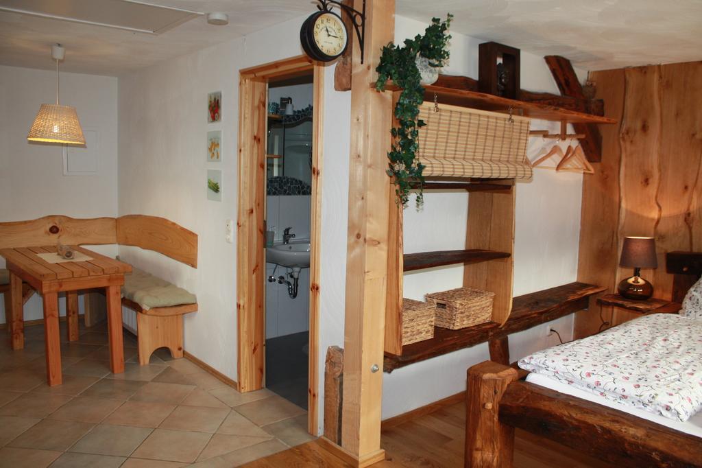 Bed and Breakfast Am Ruebenkeller Бинценбах Номер фото